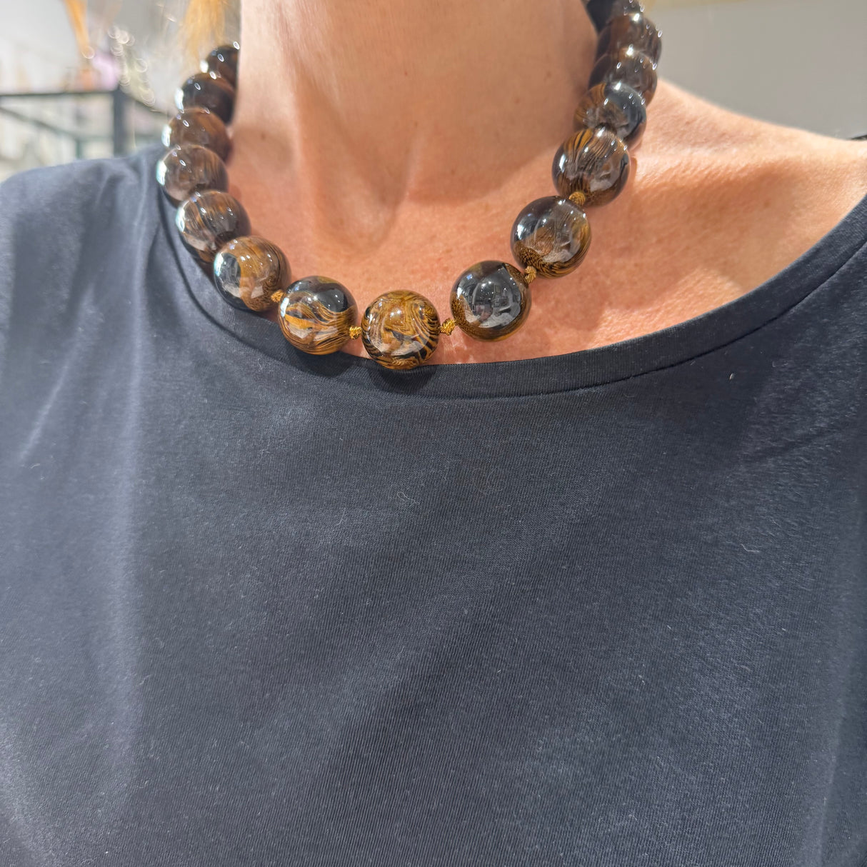 Collana sfere in Resina Occhio di Tigre 2