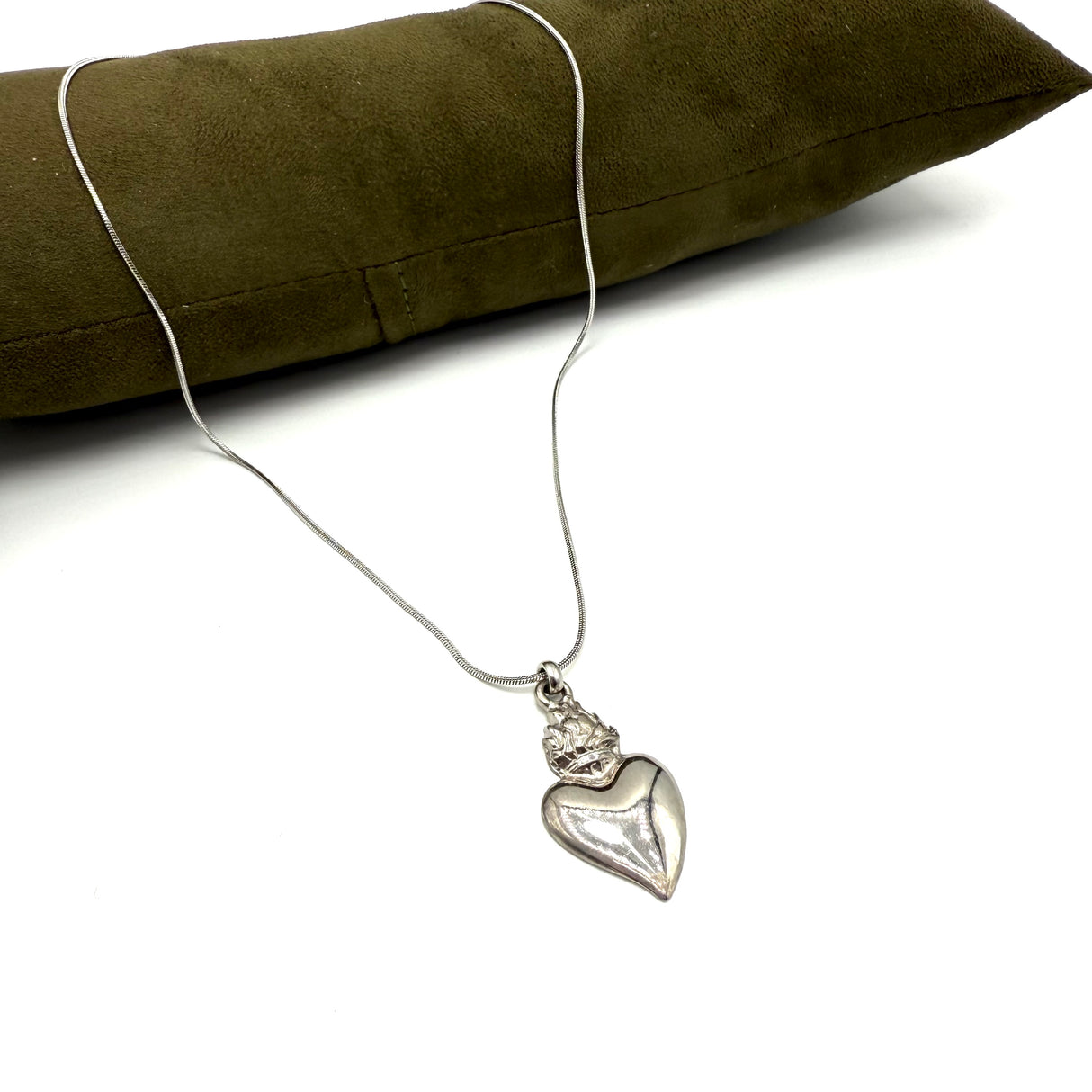 Collana Cuore Sacro fiamma Argento925