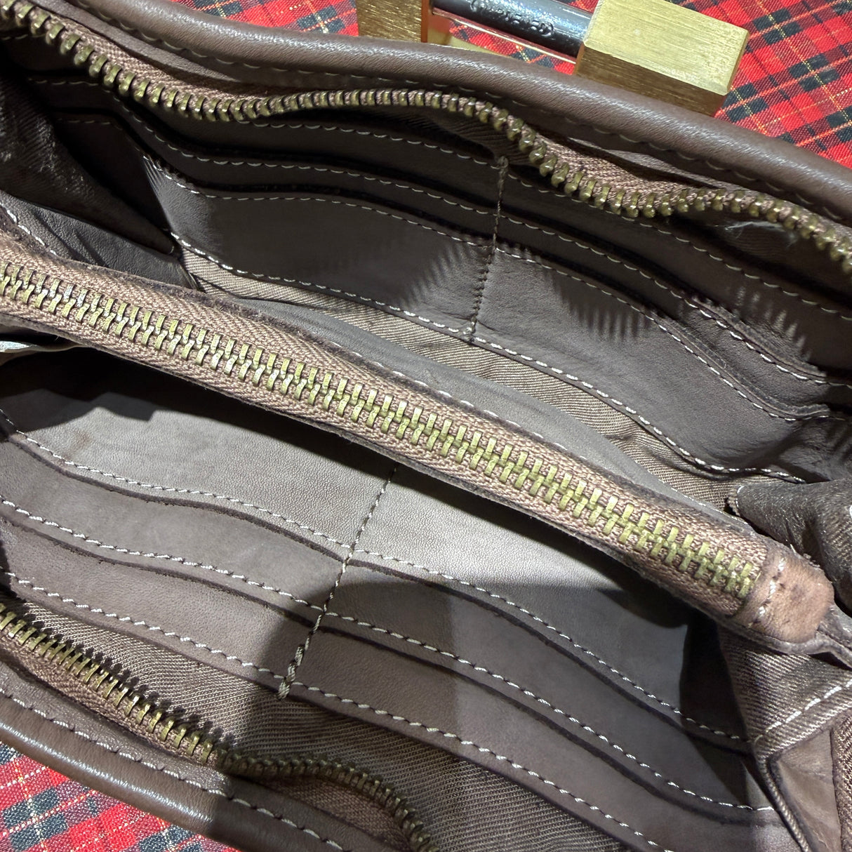 Portafoglio pelle e borchie Testa di Moro