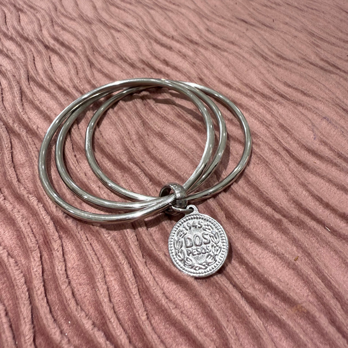 Bracciale rigido 3 fili con moneta