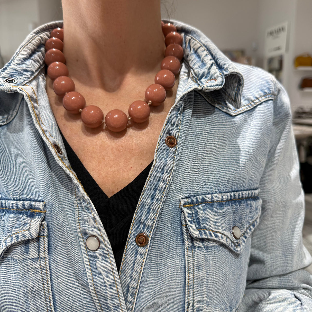 Collana sfere in Resina Rosa antico