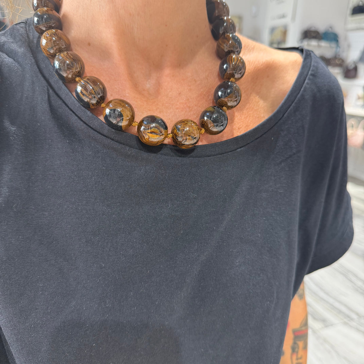 Collana sfere in Resina Occhio di Tigre 2