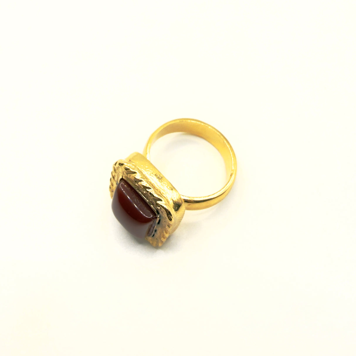 Anello quadrato Etrusco Cabochon Ottone e Giada