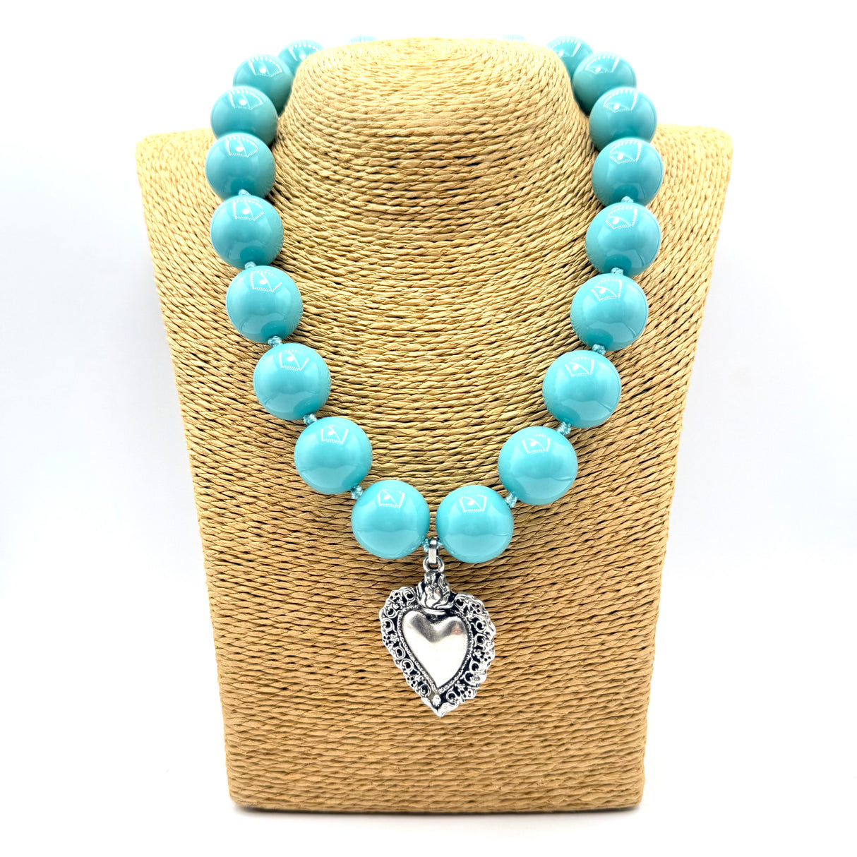 Collana Resina Turchese e cuore sacro