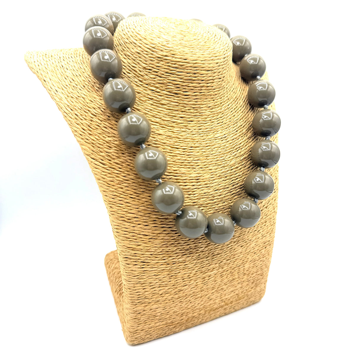 Collana sfere in Resina Taupe