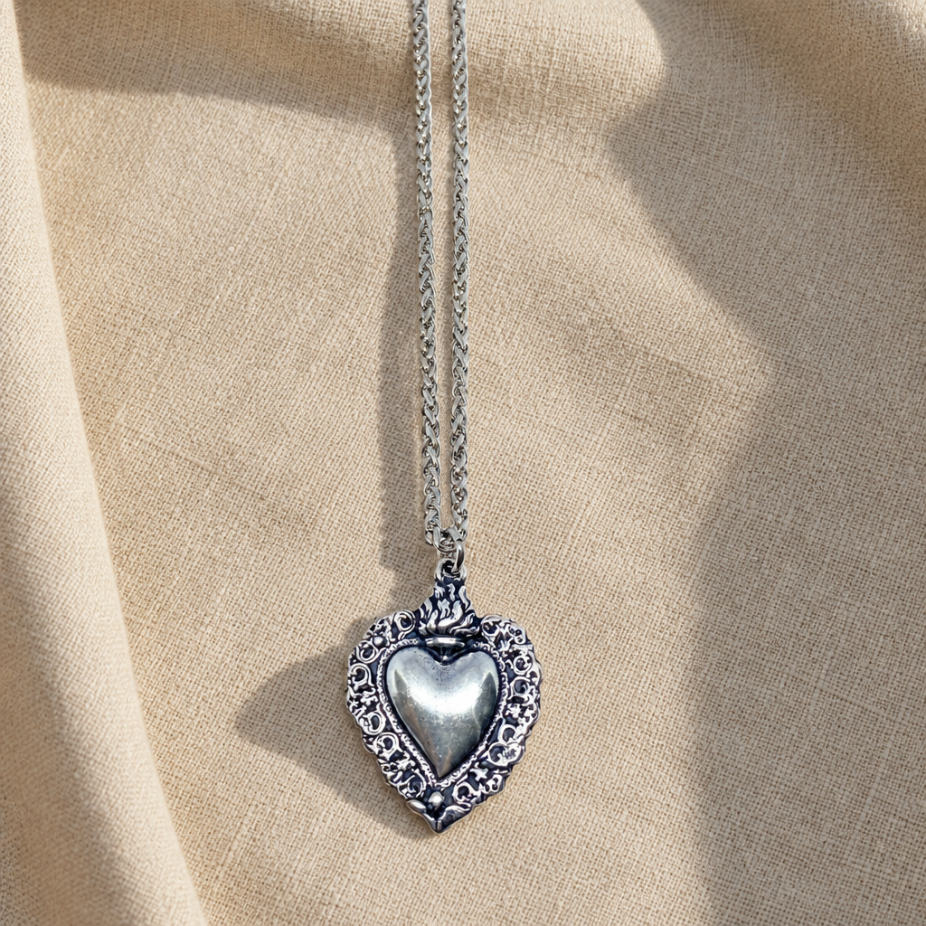 Collana Cuore Sacro Silver