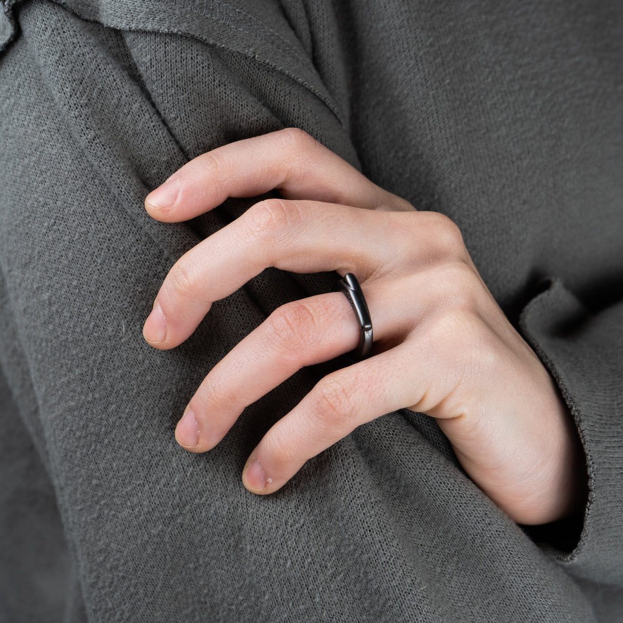 Anello chiodo Canna di Fucile