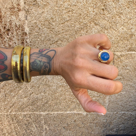 Anello rotondo Etrusco Cabochon Ottone e Giada indaco