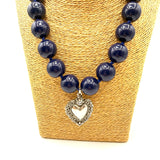Collana Resina Blu scuro e Cuore Sacro