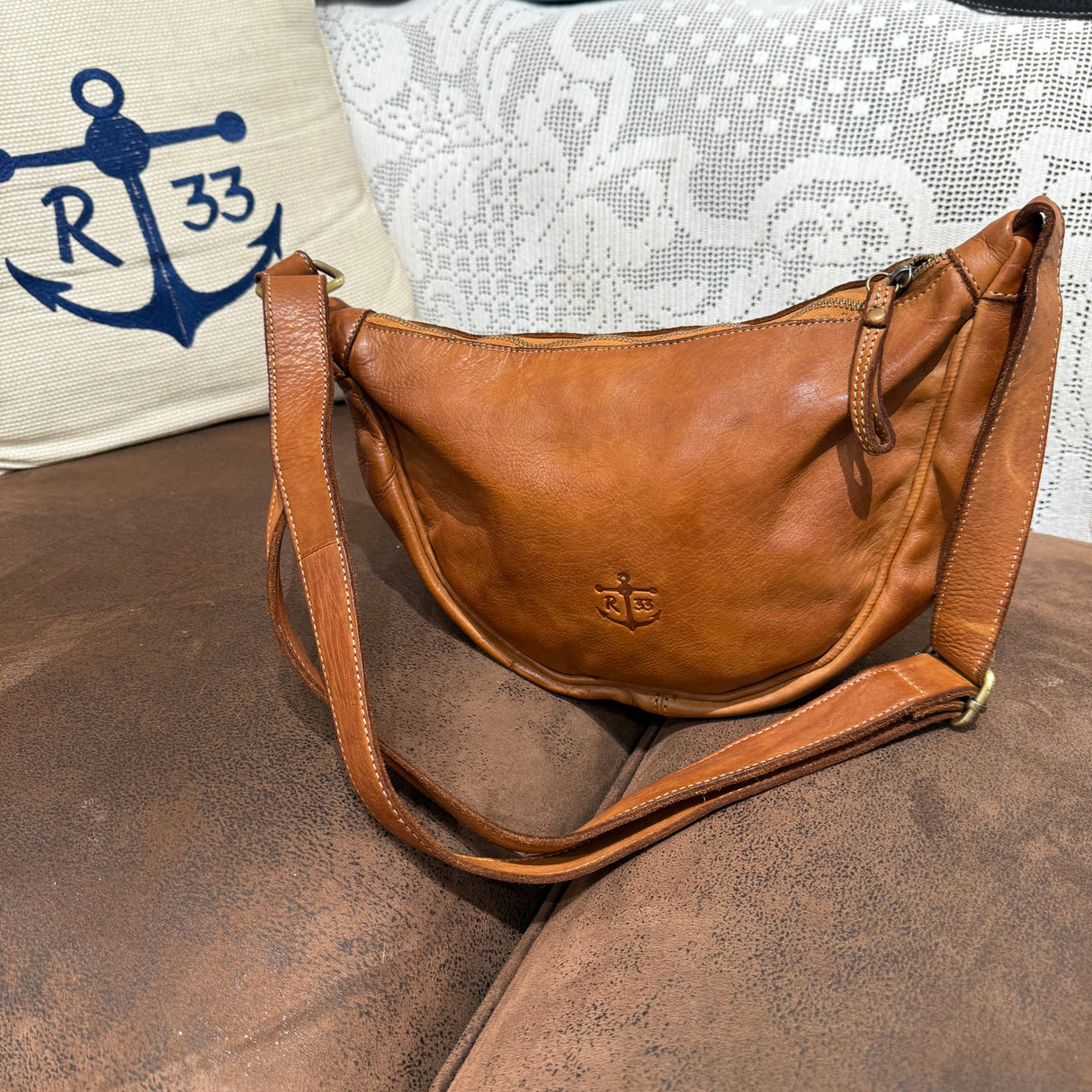 Borsa Marsupio Mezzaluna Cuoio