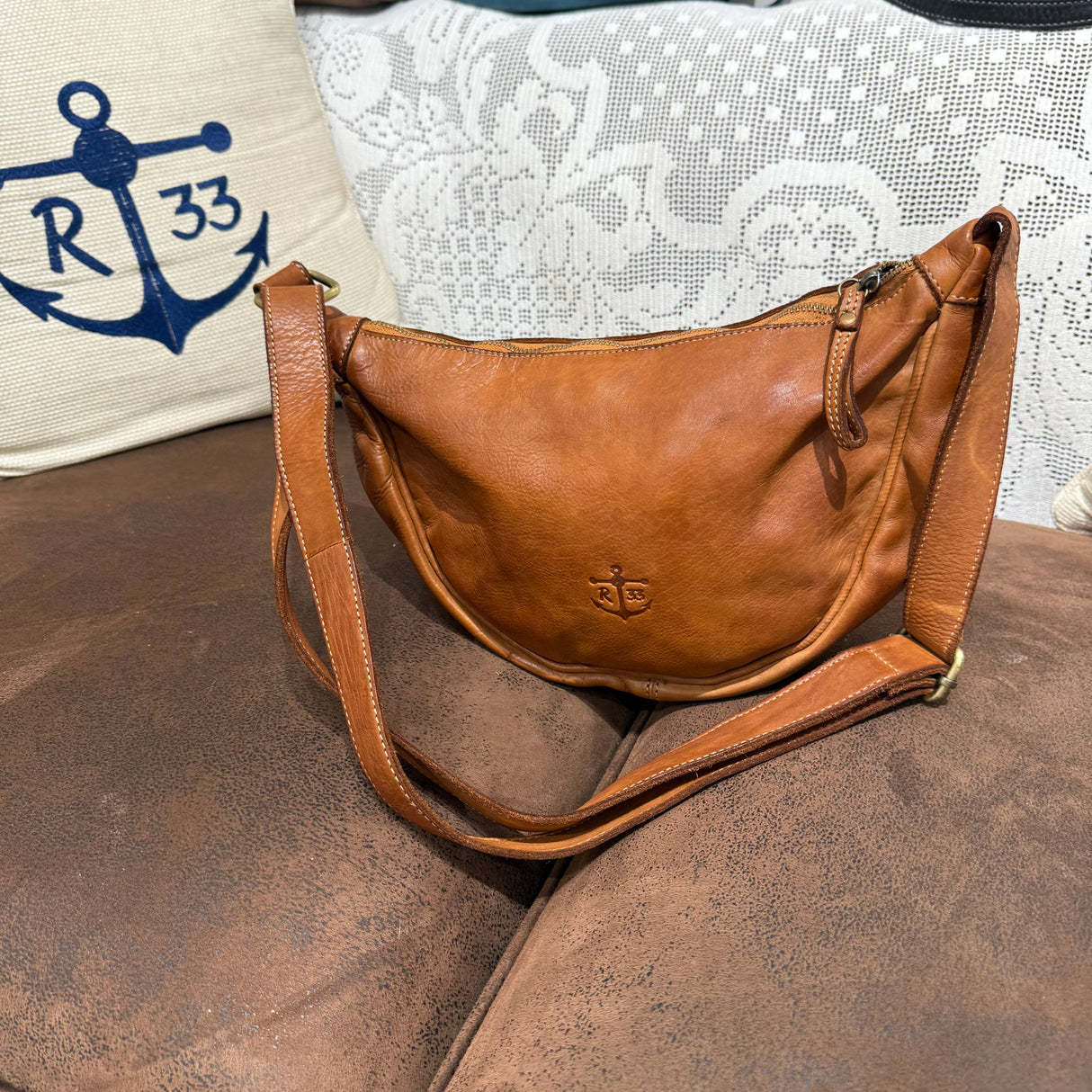 Borsa Marsupio Mezzaluna Cuoio