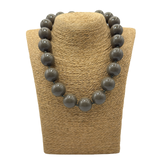 Collana sfere in Resina Taupe