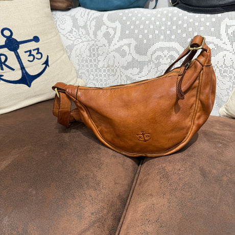 Borsa Marsupio Mezzaluna Cuoio