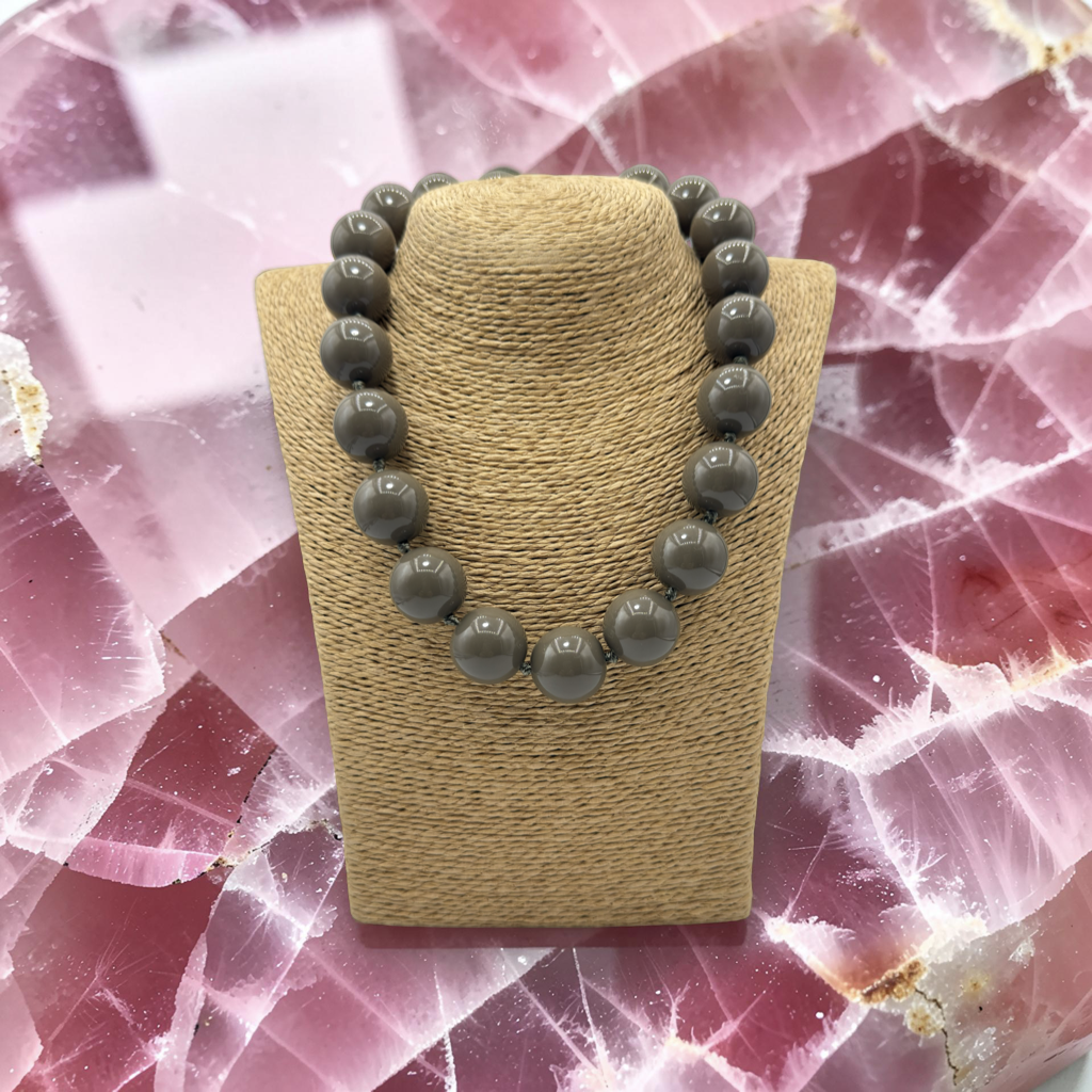 Collana sfere in Resina Taupe