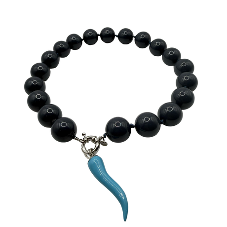 Collana Resina Grigio Fumo e Corno Pasta di Turchese