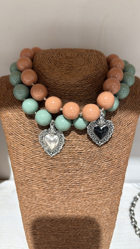 Collana Resina Cipria e cuore sacro Black