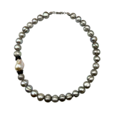 Collana Perle grigie, Corone in acciaio inossidabile e Perla Scaramazza