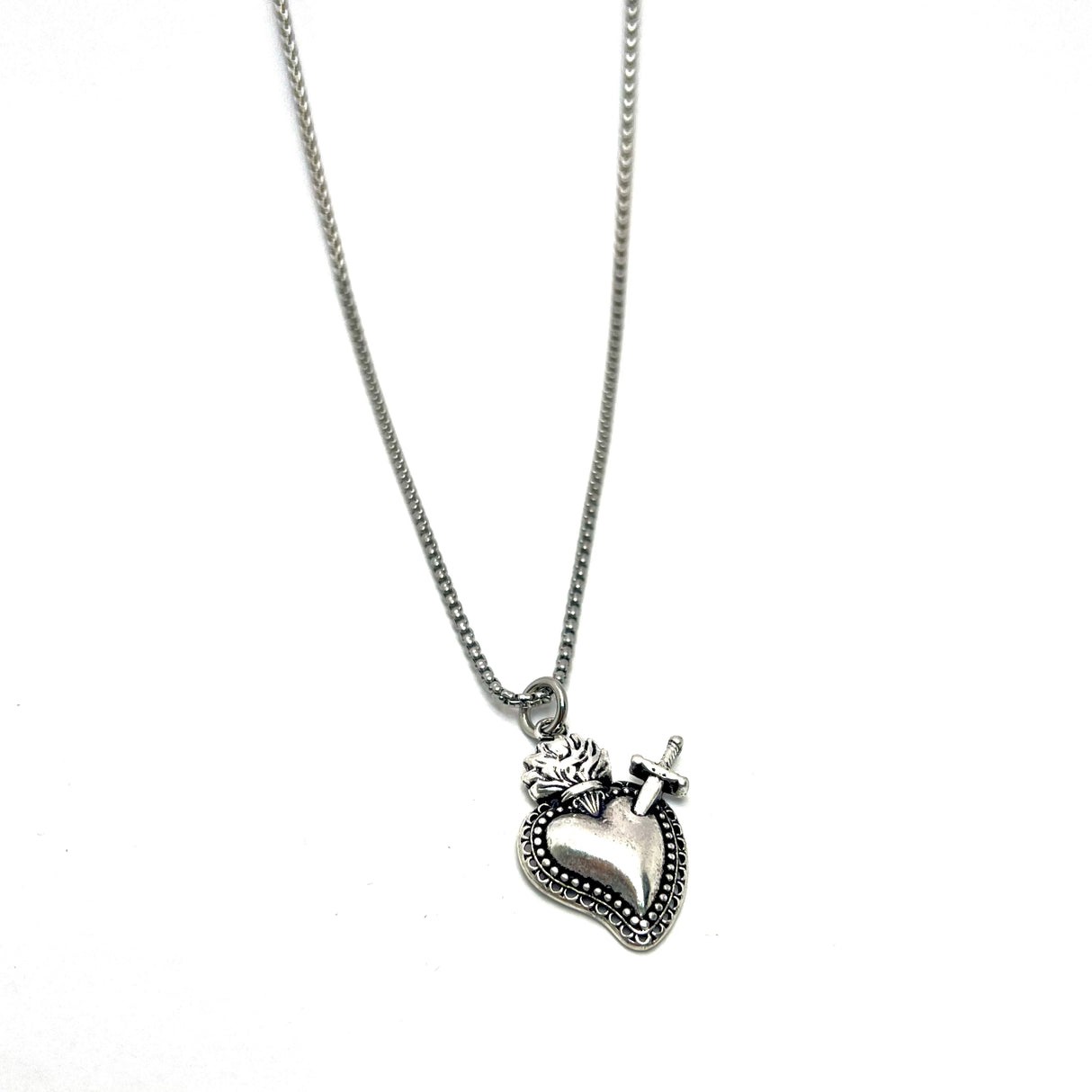 Collana Cuore con pugnale