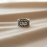 Anello Fedona intrecciata – Editorial