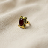 Anello su lino beige, foto 1