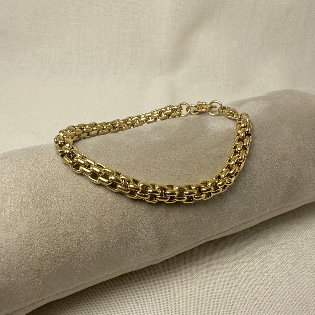 Bracciale su lino beige, foto 1