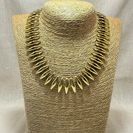 Collana Maglia Etnica su lino beige