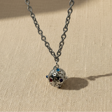 Collana Mina Anni 60 Silver - formato quadrato sfondo beige