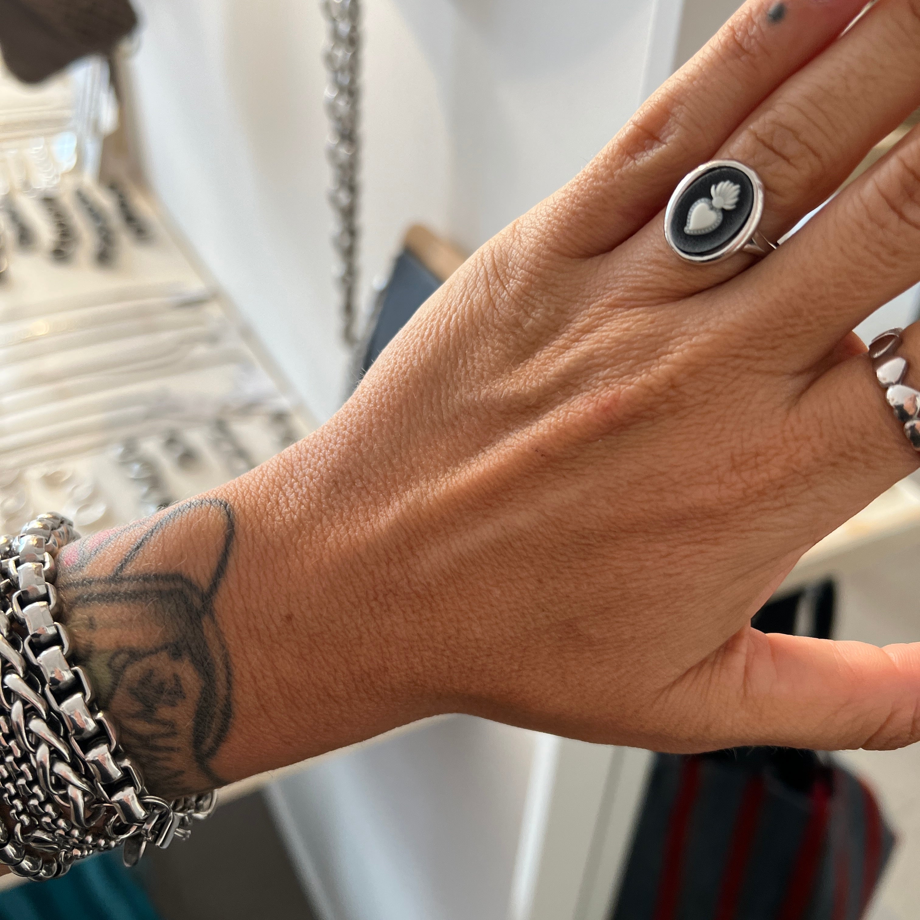 Anello con sales cuore sacro