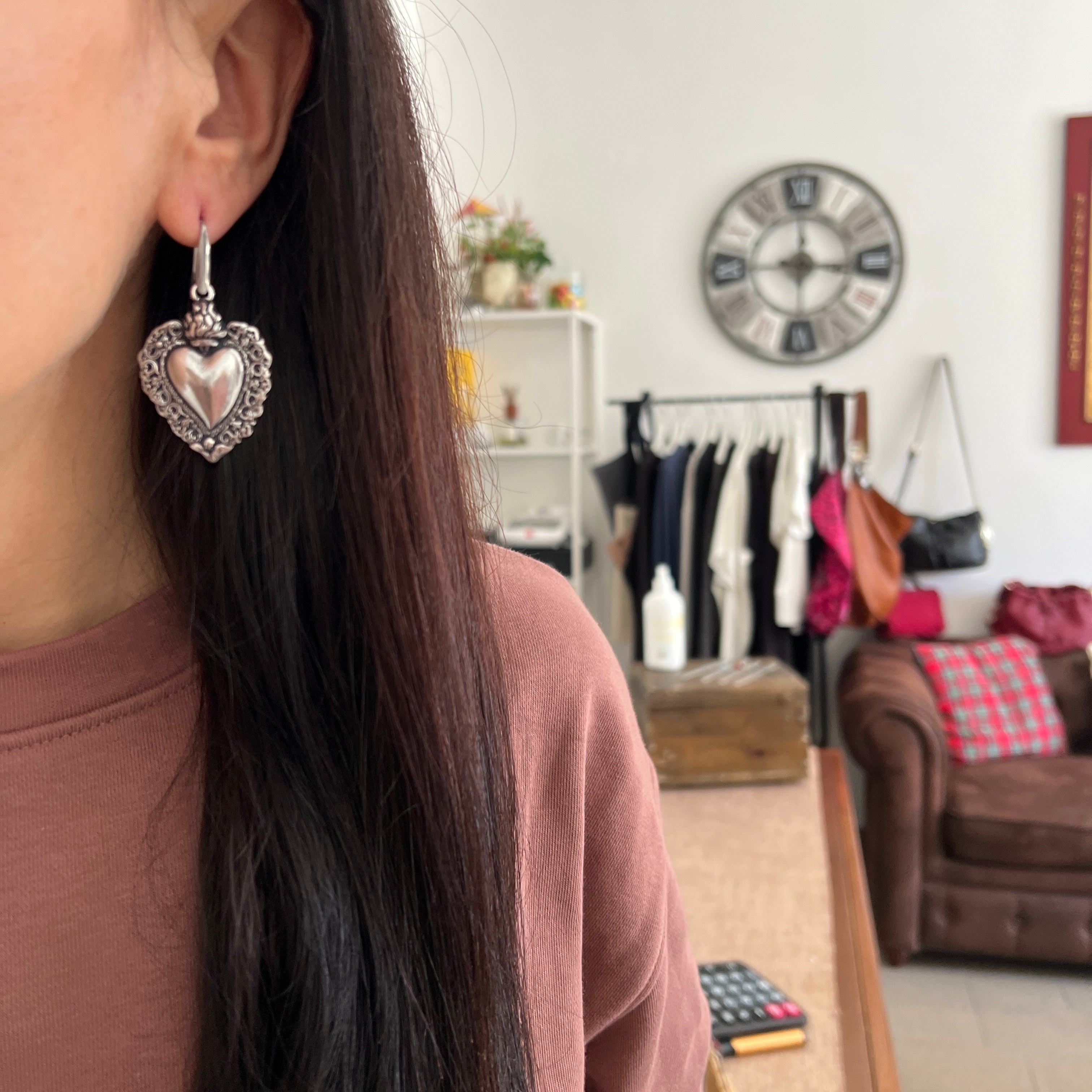 Orecchini A Cuore In Argento 925 Con Cristallo CZ | Sistema Pull Thru, Luglio Birthstone