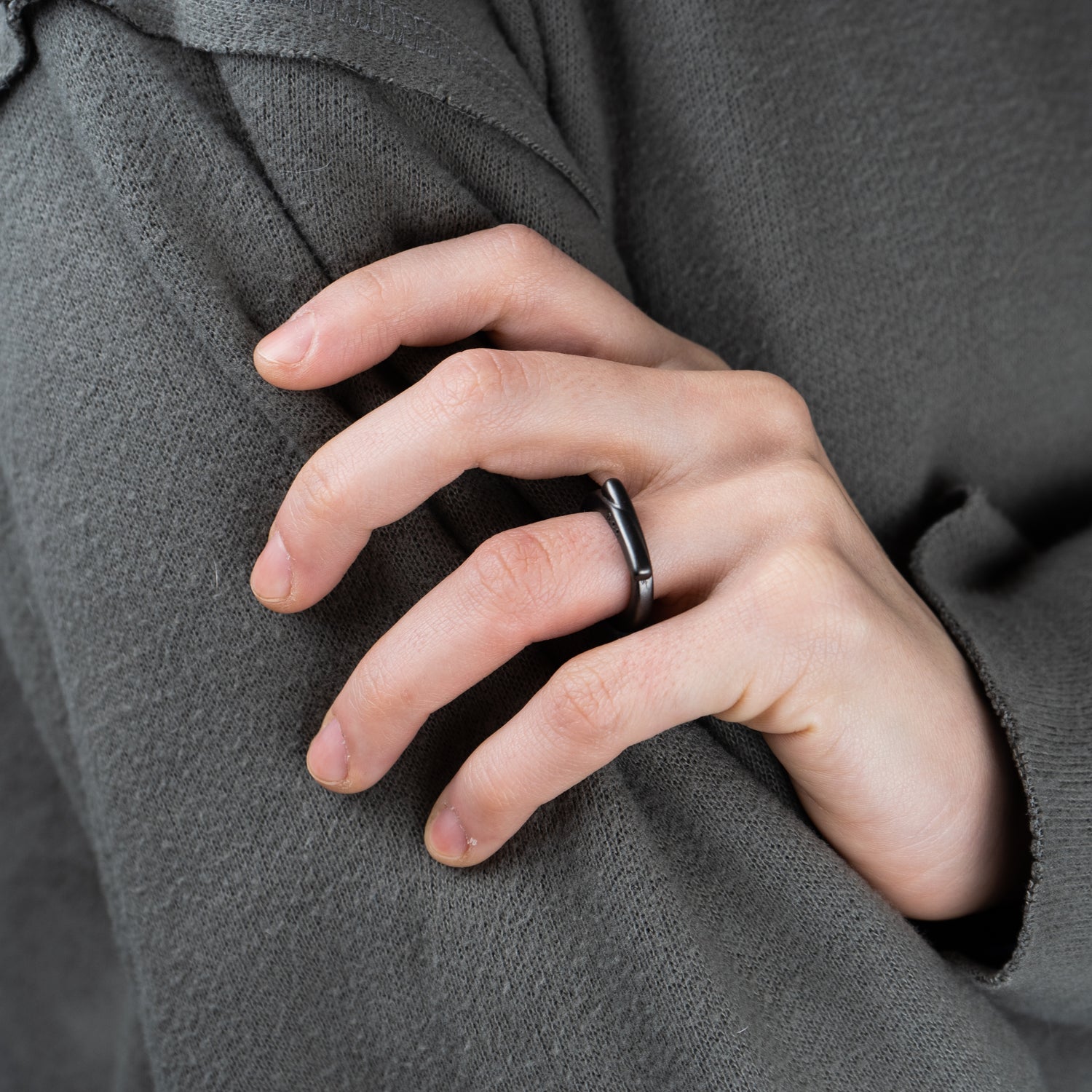 Anello chiodo Canna di Fucile